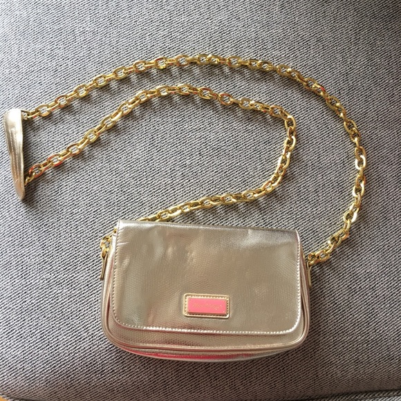Lilly Pulitzer Handbags - Lilly Pulitzer cross body purse/clutch